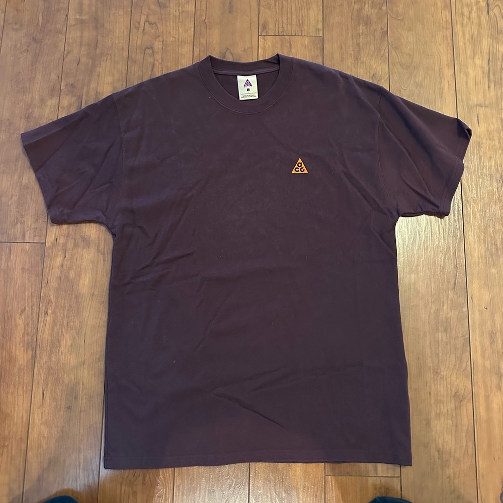 Nike ACG men’s Tshirt